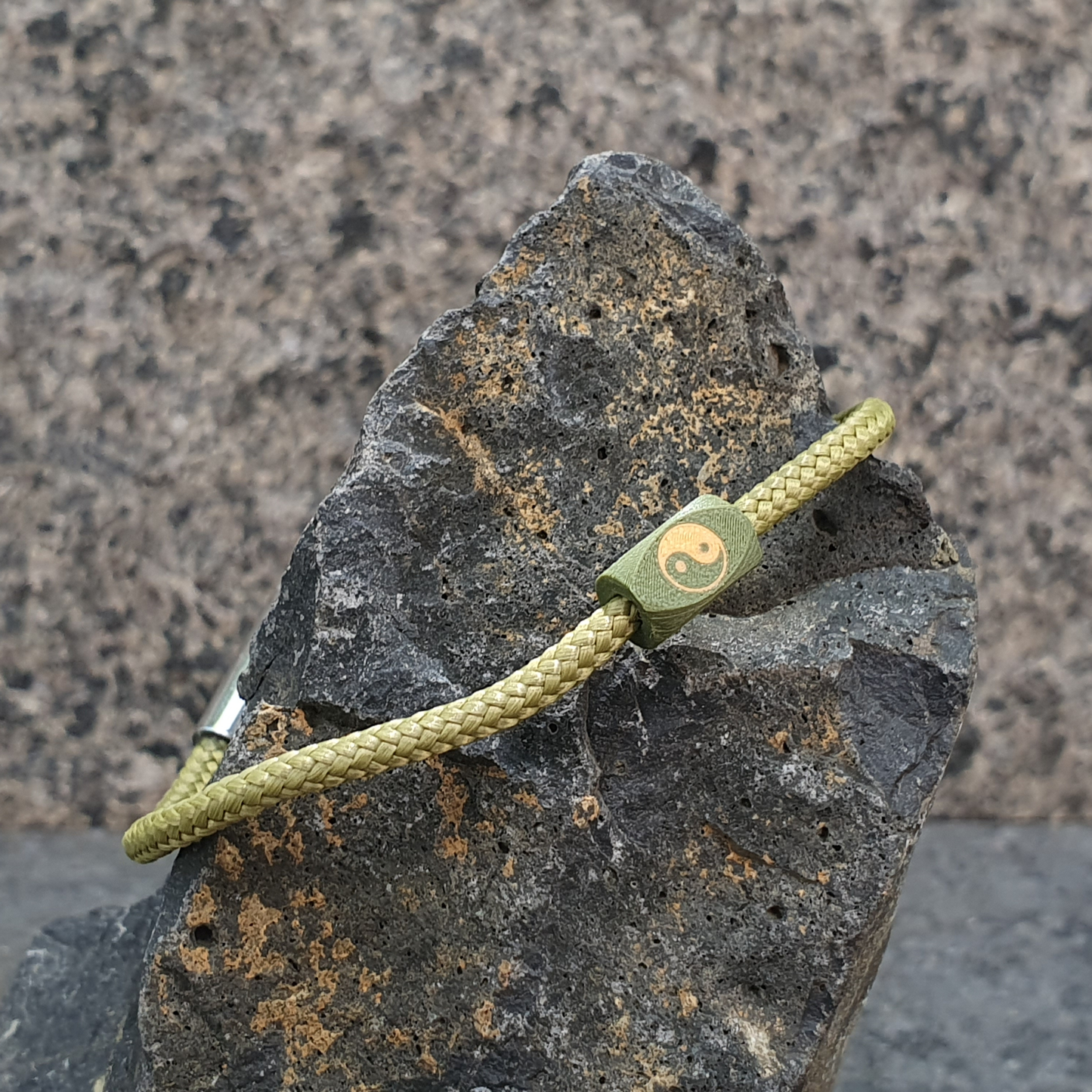 Custom Totemband: Paracord